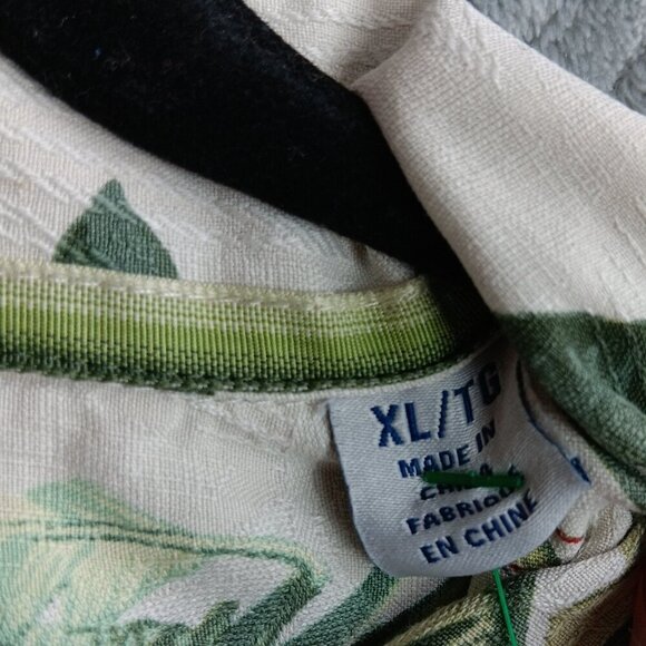 TOMMY BAHAMA Men's Hawaiian Shirt Cream Size XL Silk Tropical Palms Floral - Picture 4 of 5